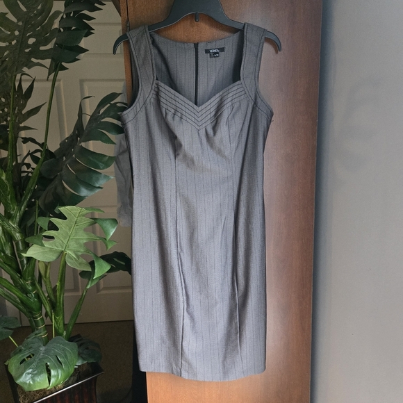XOXO Gray Sheath Dress Sweetheart Neckline Sleeveless - Picture 1 of 5